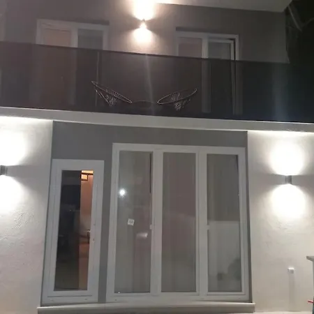 Max !!!! Appartement Omiš